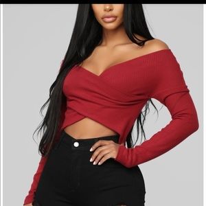 Brand new fashion nova con the middle crop top